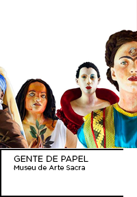Trabalho da artista visual Madalena Marques formado por esculturas de personalidades feitas em papel machê.